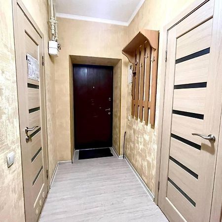 Apartments On Skovoroda Street ハルキウ エクステリア 写真