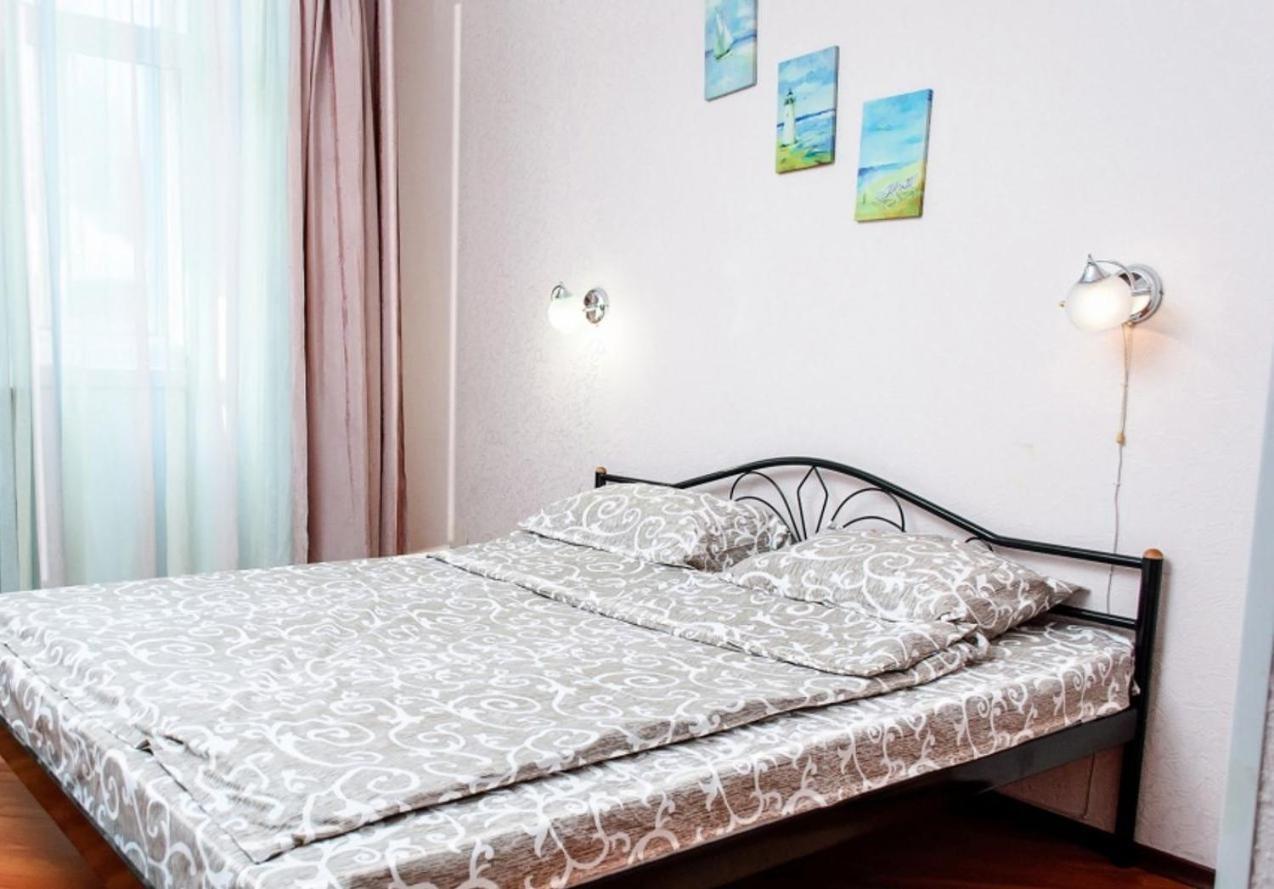 Apartments On Skovoroda Street ハルキウ エクステリア 写真