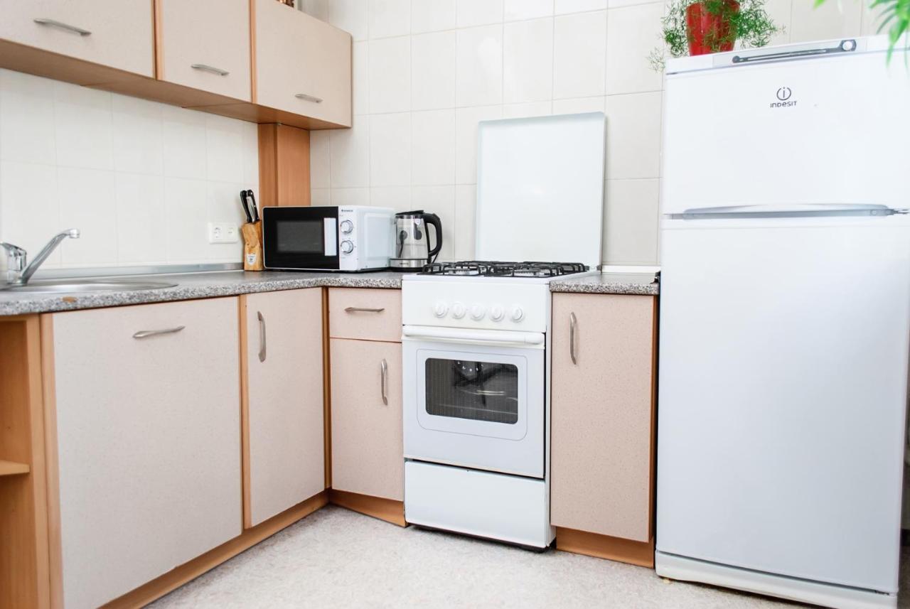 Apartments On Skovoroda Street ハルキウ エクステリア 写真