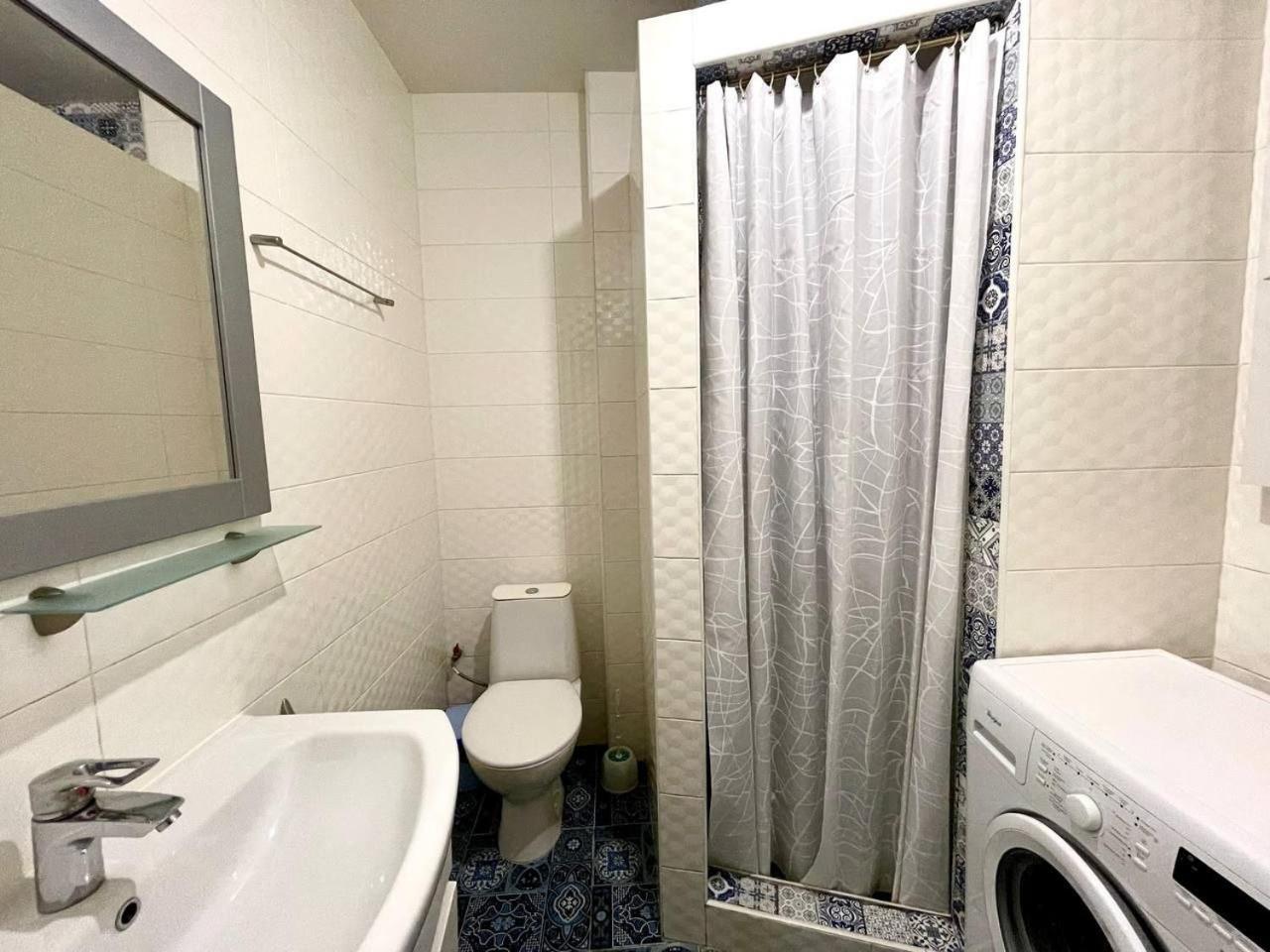 Apartments On Skovoroda Street ハルキウ エクステリア 写真