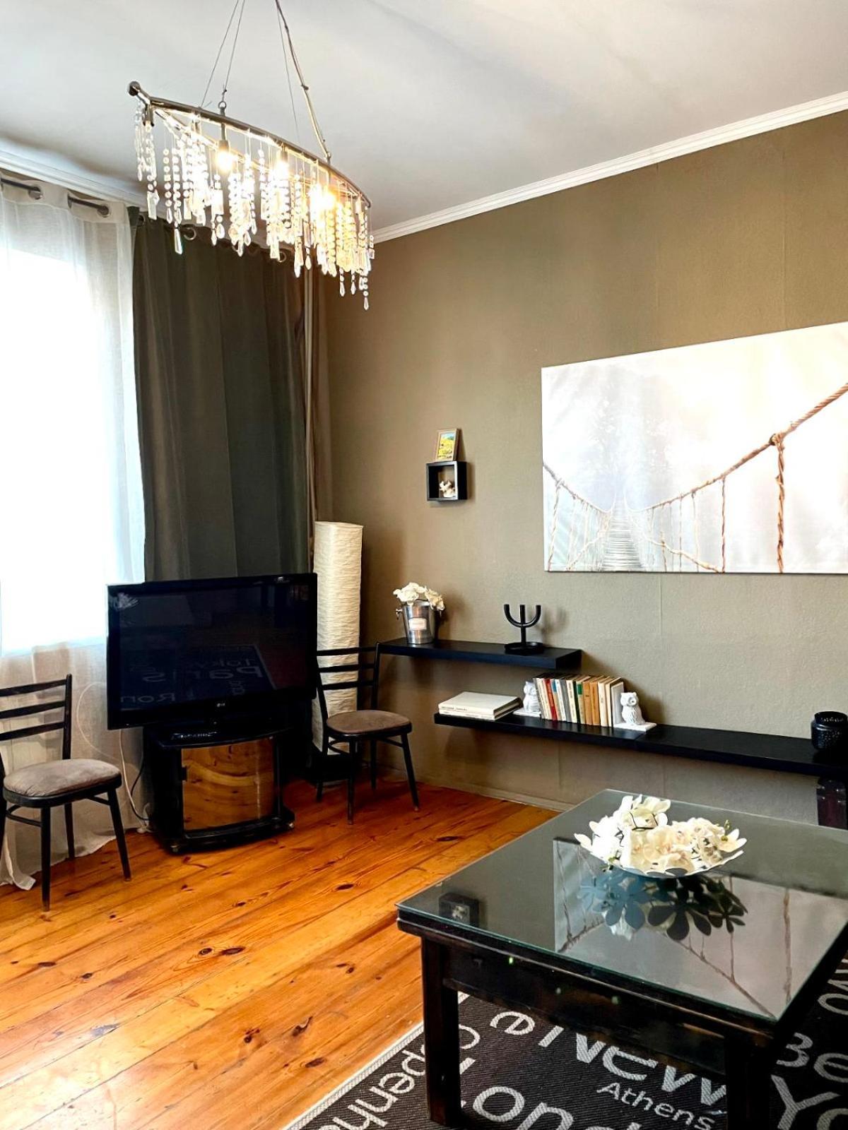 Apartments On Skovoroda Street ハルキウ エクステリア 写真