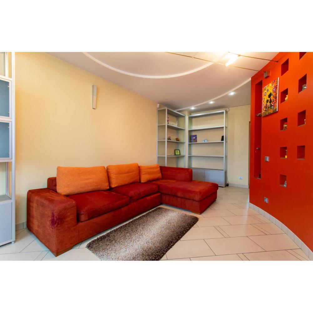 Apartments On Skovoroda Street ハルキウ エクステリア 写真
